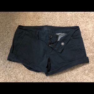 Women’s  American Eagle chino shorts